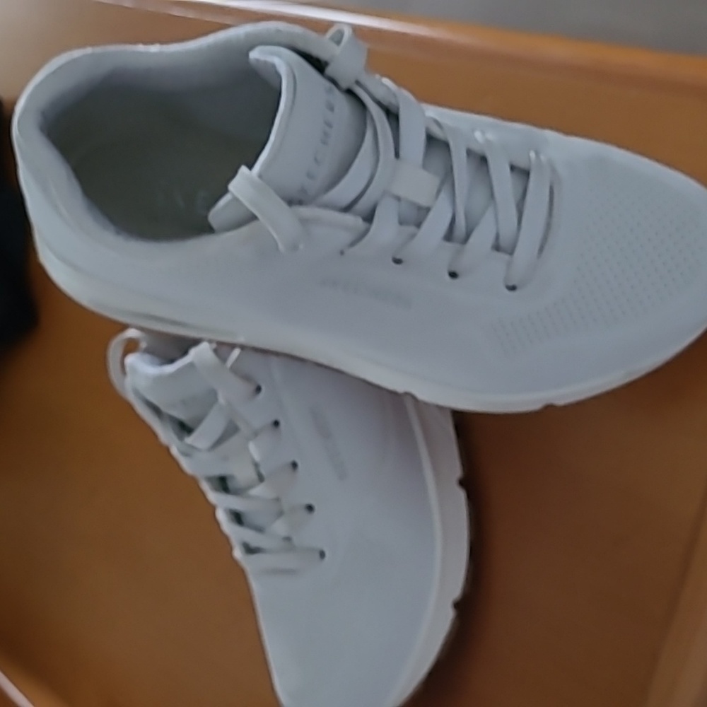 SKECHERS Uno Stand on air lace up sneakers
